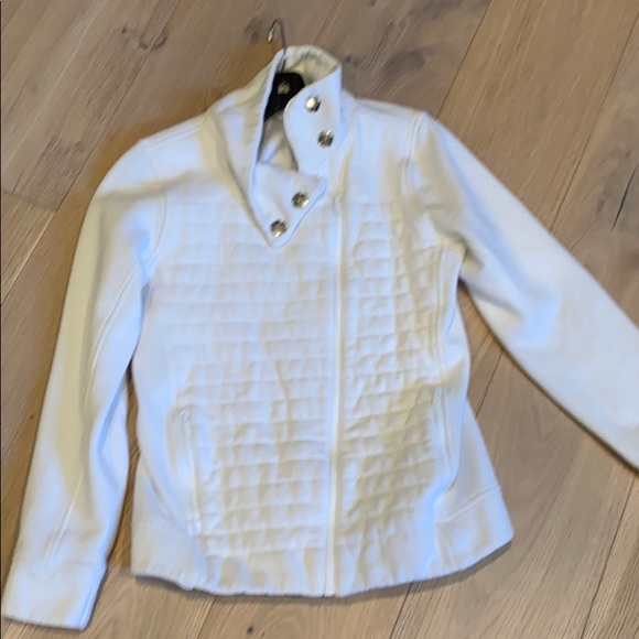 Lululemon Jacket - Picture 2 of 3